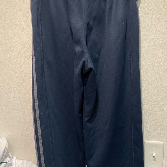 Adidas Men's Tapered Weekender Drawstring Pants (Collegiate Navy/Dark Grey) - Picture 2 of 3